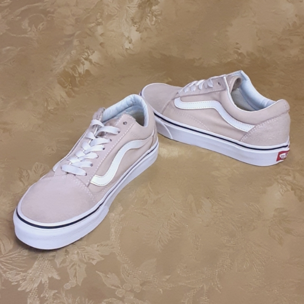 Vans Women's Beige Sneakers